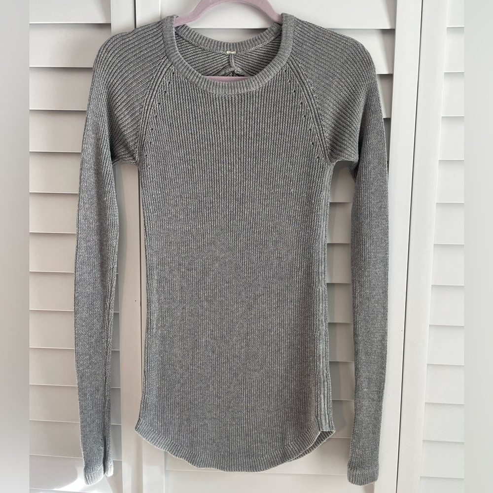 Lululemon Cabin Yogi long sleeve ribbed knit pullover sweater